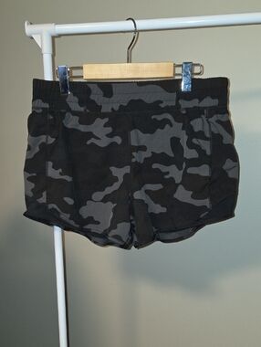 Mondetta Performance Luxury Camoflage Shorts Size M